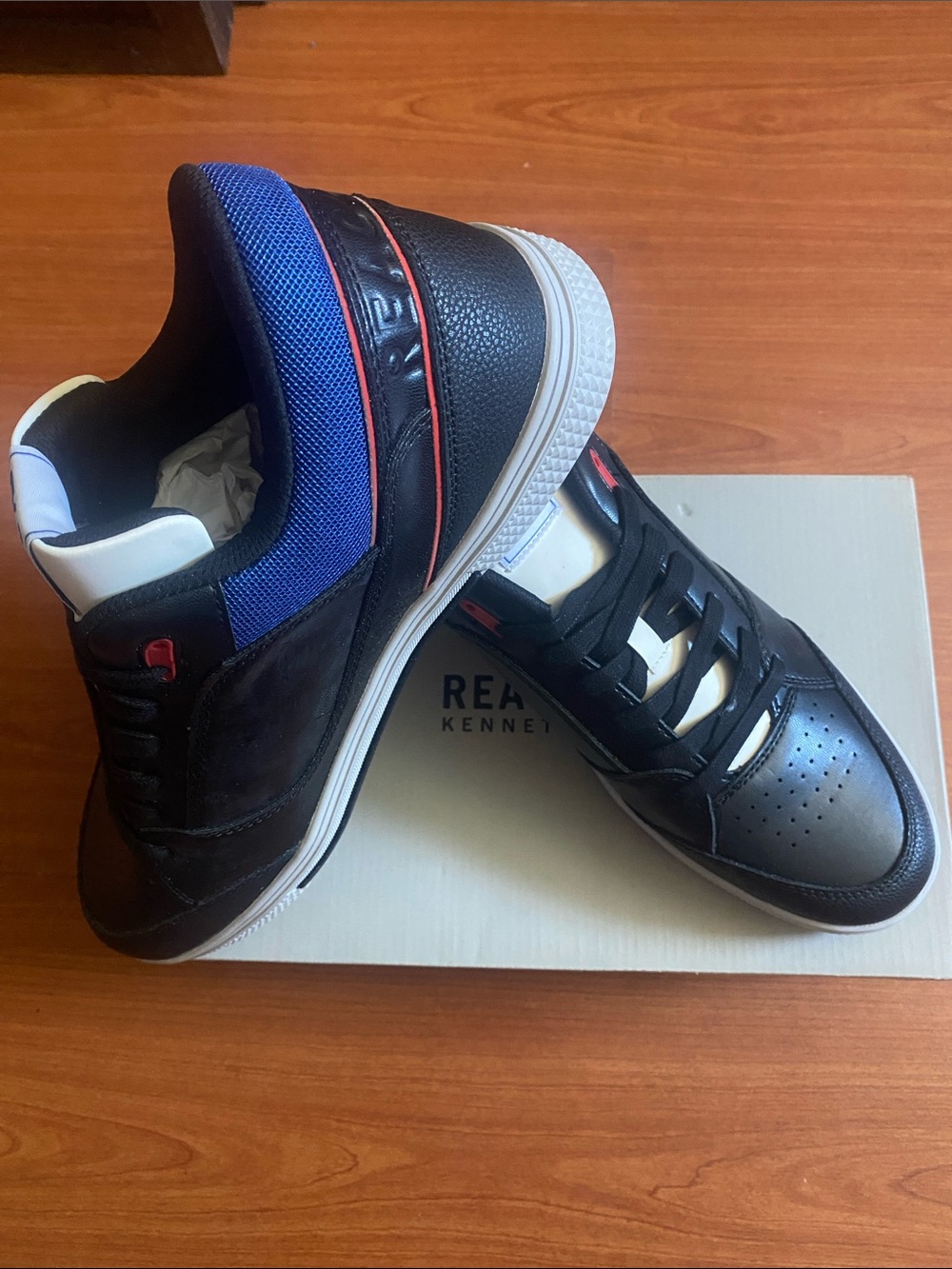 Kenneth Cole Black, Blue & White Men's Low-Top Sneakers